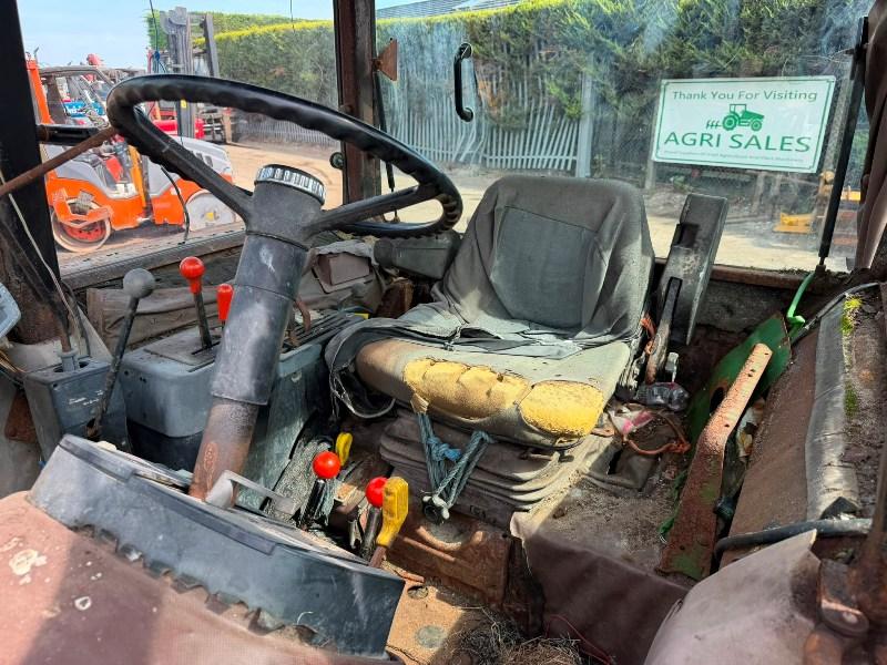 JOHN DEERE 2250 TRACTOR*C/W BUCKET*VIDEO*