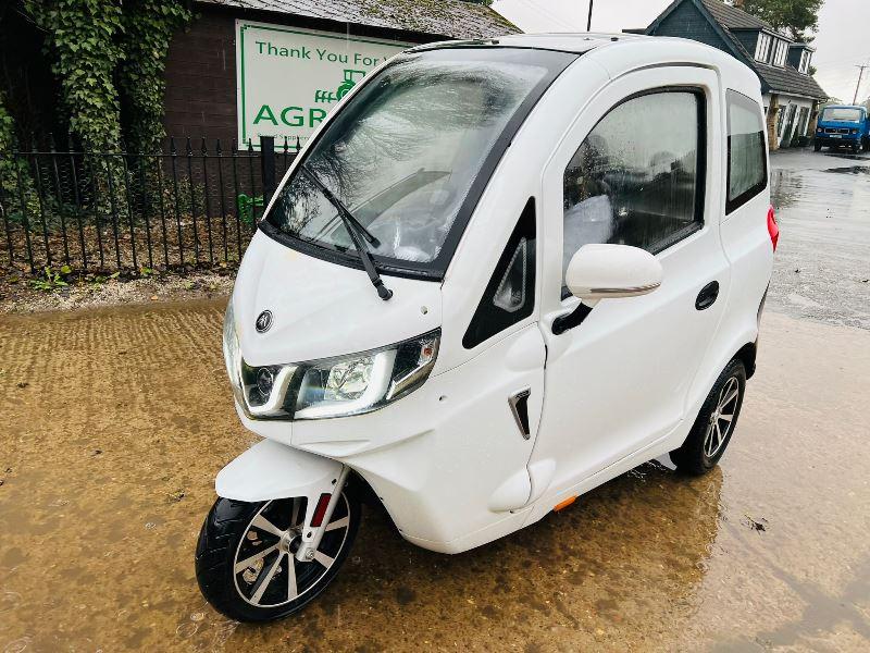 YINJIAN BATTERY POWERED TRICYCLE *YEAR 2021, ROAD REGISTERED* C/W TRAILER *VIDEO*