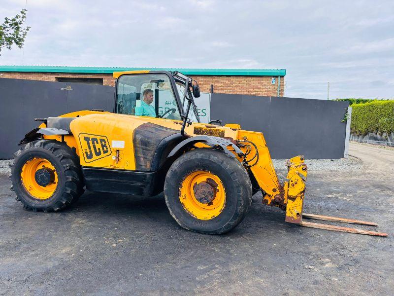 JCB 526-56 TELEHANDLER* AG SPEC*C/W PALLET TINES*VIDEO*