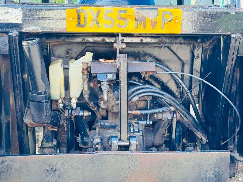 NEW HOLLAND TN75DA TRACTOR *C/W TURFER CONVEYOR AND PALLET TINES*VIDEO*