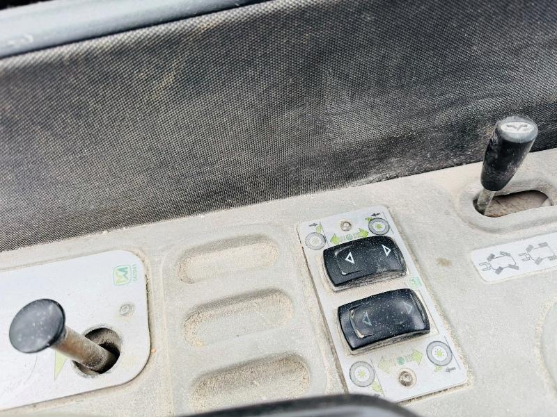 MERLO P40.17 TELEHANDLER*C/W PALLET TINES*YEAR 2015*VIDEO*