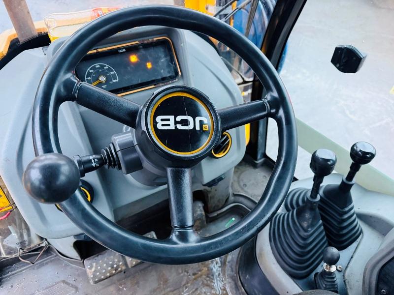 JCB 3CX COMPACT*C/W BUCKET*EXTENDED DIG*YEAR 2017*VIDEO*