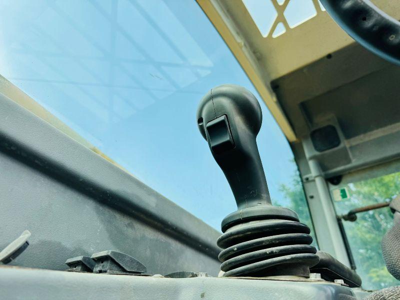 LIEBHERR 435-10 TURBO TELEHANDLER*C/W PALLET TINES*VIDEO*