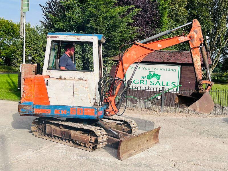 KUBOTA KX60 TRACKED EXCAVATOR C/W 2 X BUCKETS *VIDEO*