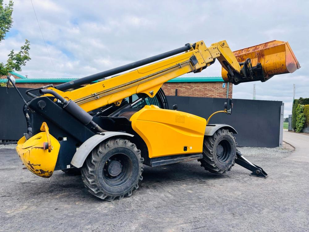 HAULOTTE 17M JACK LEG TELEHANDLER* 2129 HOURS*C/W BUCKET AND TINES*VIDEO*