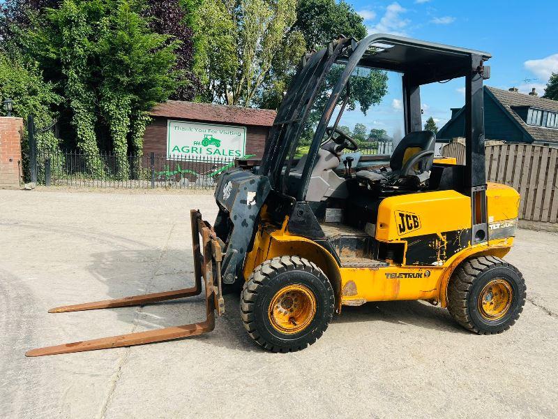 JCB TLT30D 4WD TELETRUCK C/W PALLET TINES 