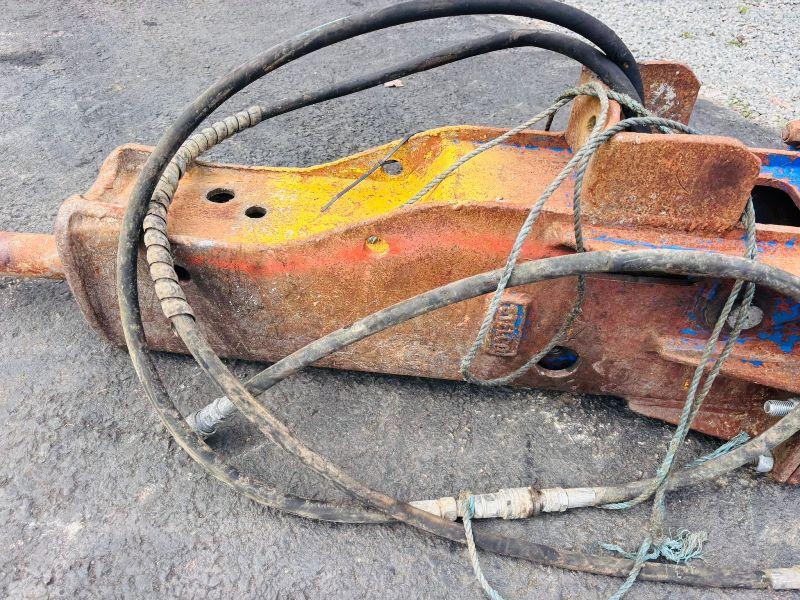 HYDRAULIC HAMMER *C/W HYDRAULIC PIPES*