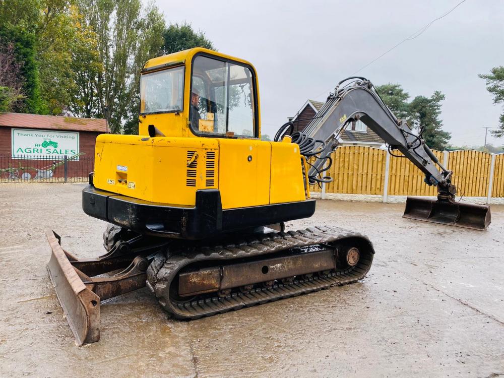 VOLVO EC70 TRACKED EXCAVATOR C/W QUICK HITCH * SEE VIDEO