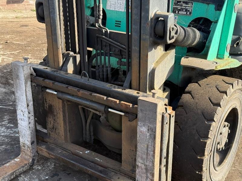 MITSUBISHI FD30NT FORKLIFT*C/W PALLET TINES*YEAR 2015*VIDEO*