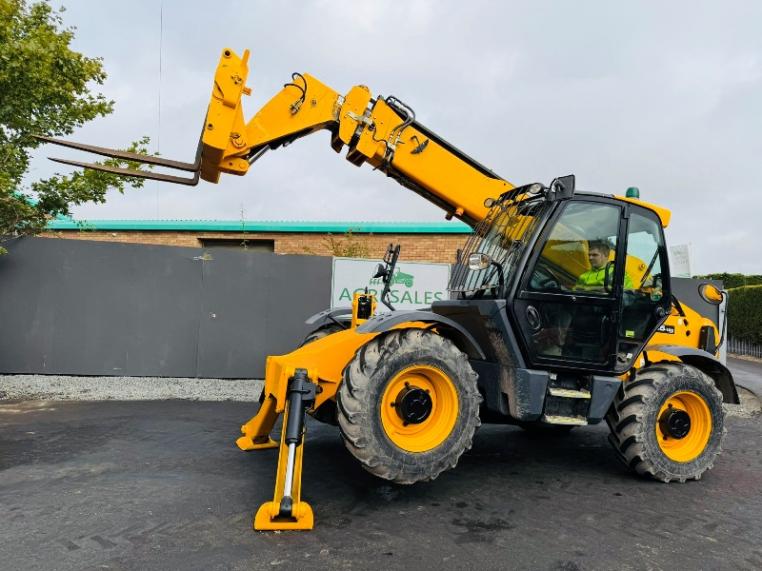 JCB 535-125 HI VIZ TELEHANDLER*C/W JACK LEGS*YEAR 2016*