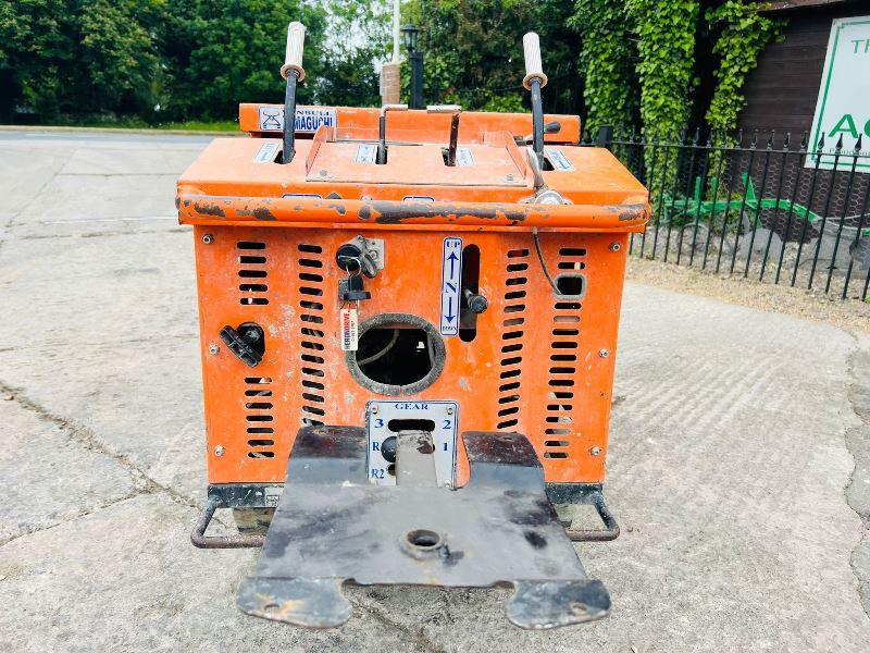 WINBULL WB600 HIGH TIP TRACKED DUMPER C/W MANAL GEAR BOX *VIDEO*