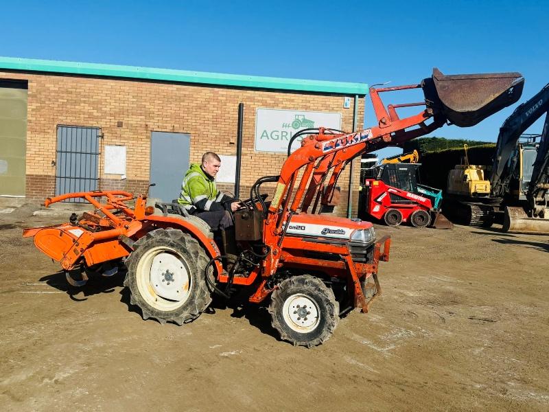 KUBOTA GB20 4WD COMPACT TRACTOR*C/W FRONT LOADER & ROTOVATOR*