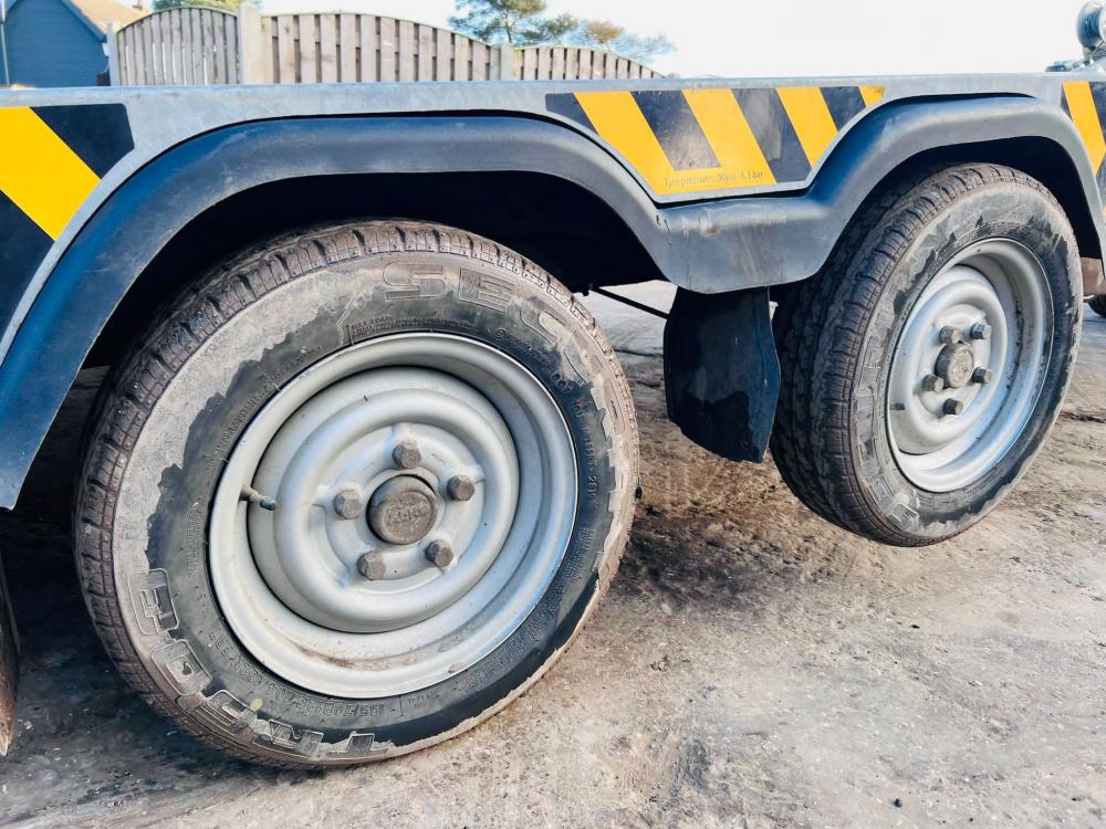 BRIAN JAMES T-02-T HIGH MAX TWIN AXLE TILTING CAR TRAILER * YEAR 2020 *