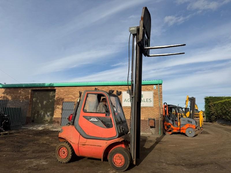 LINDE H40T-04 FORKLIFT*C/W PALLET TINES*VIDEO*