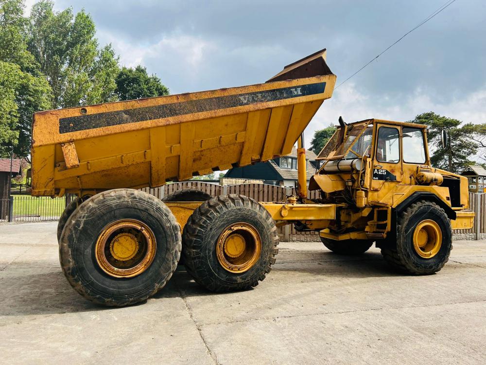 VOLVO BM A25 6X6 ARTICULATED DUMP TRUCK C/W HYDRAULIC STRAIGHT TIP 