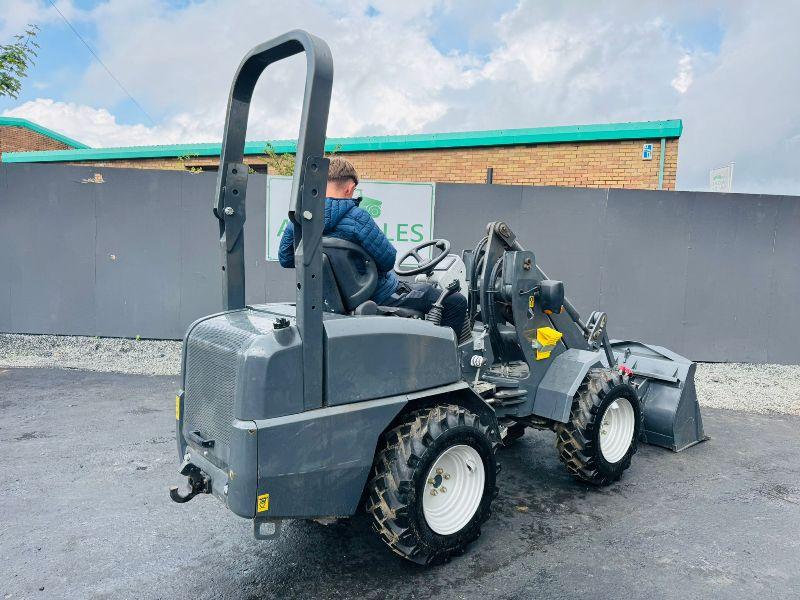 SHANDONG R906 WHEELED LOADER*C/W ROLL BAR & BUCKET*YEAR 2025*VIDEO*