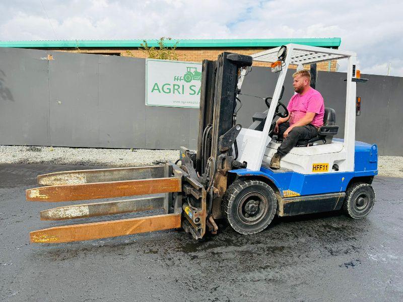 HYSTER H2.50XM FORKLIFT*C/W HYDRAULIC ROTATING BAIL GRAB*VIDEO*