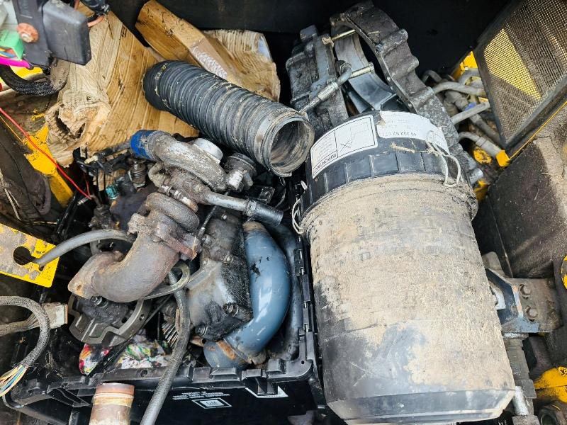 GHEL 5240 TURBO SKIDSTEER*SPARES AND REPAIRS*ENGINE IN BITS*VIDEO*