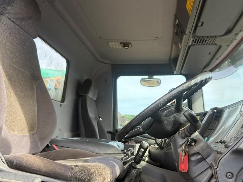 SCANIA P94 6X2 HOOK LOADER*C/W HIAB*114969 KM*VIDEO*