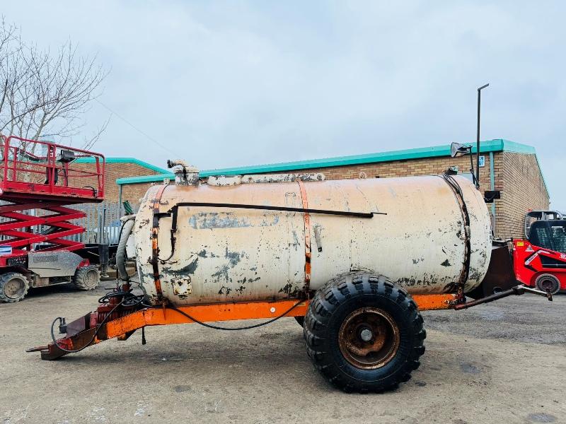 SLURRY TANKER HAS BEEN USED FOR DUST SUPRESSION*VIDEO*
