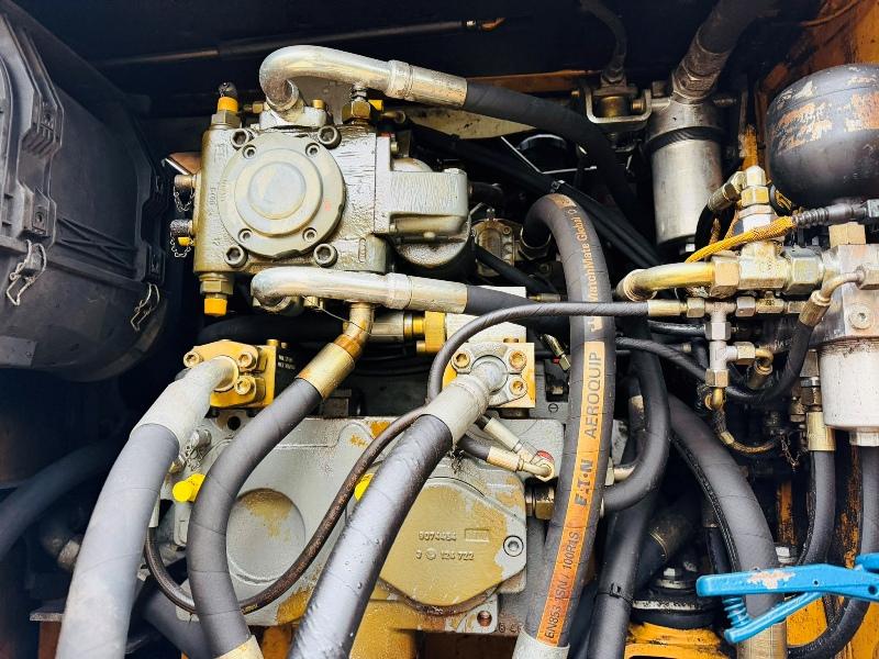 LIEBHERR A934C HIGH RISE SCRAP HANDLER*C/W SCRAP GRAB*YEAR 2013*VIDEO*