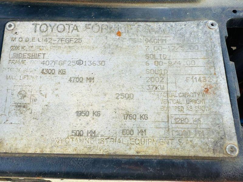 TOYOTA 42-7FGF25 CONTAINER SPEC FORKLIFT*C/W PALLET TINES*VIDEO*