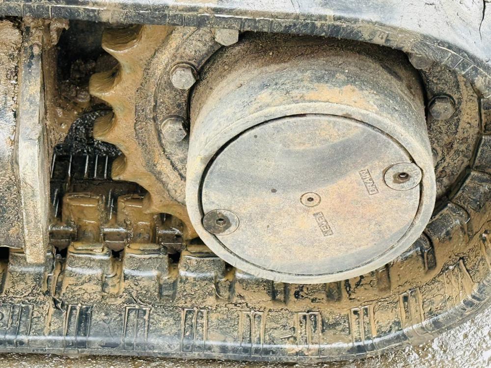 JCB 8026 EXCAVATOR *ZERO SWING*YEAR 2018*3378 HOURS* C/W 2 BUCKETS*VIDEO*