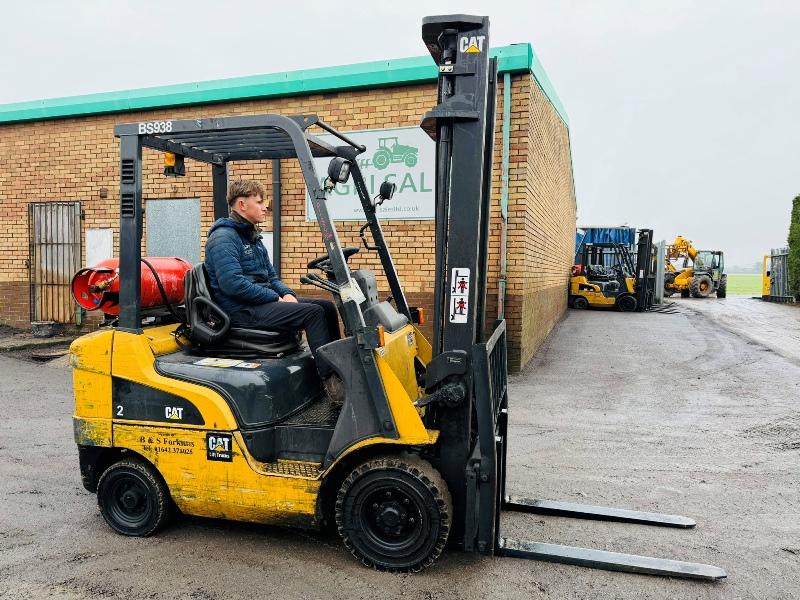 CATERPILLAR GP20NT FORKLIFT*YEAR 2015*C/W PALLET TINES*VIDEO*