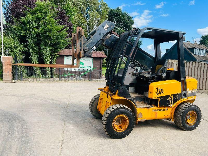 JCB TLT30D 4WD TELETRUCK C/W PALLET TINES 