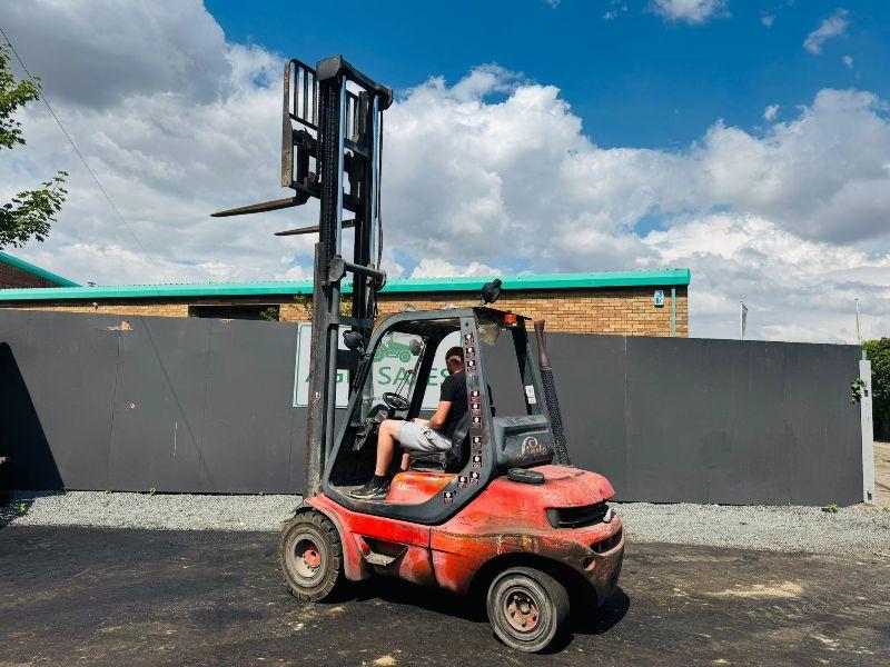 LINDE H30D-03 FORKLIFT*C/W PALLET TINES*VIDEO*
