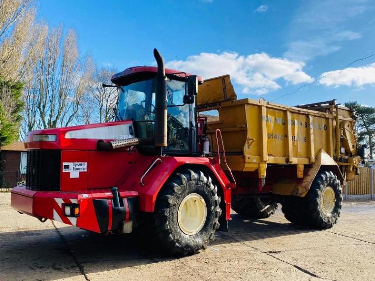 TERRAGATOR 2104 FACTORY FITTED MUCK SPREADER