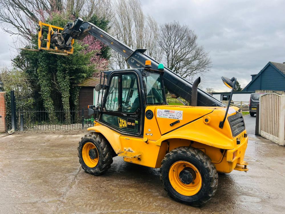 JCB 520-50 4WD TELEHANDLER * YEAR 2013 , ROAD REGISTERED *VIDEO*