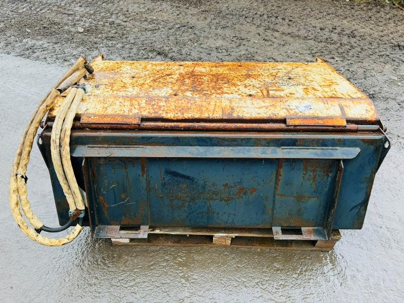 BOBCAT ROAD SWEEPER BRUSH*TO SUIT SKIDSTEER*VIDEO*