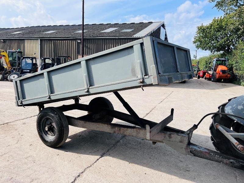 GREY FERGUSON DIESEL 2WD TRACTOR C/W LOADER, BUCKET, FOLKS & TRAILER *VIDEO*