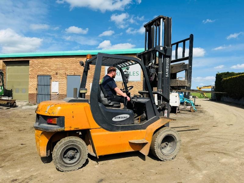 SAMSUNG FX45D FORKLIFT*C/W PALLET TINES*VIDEO*
