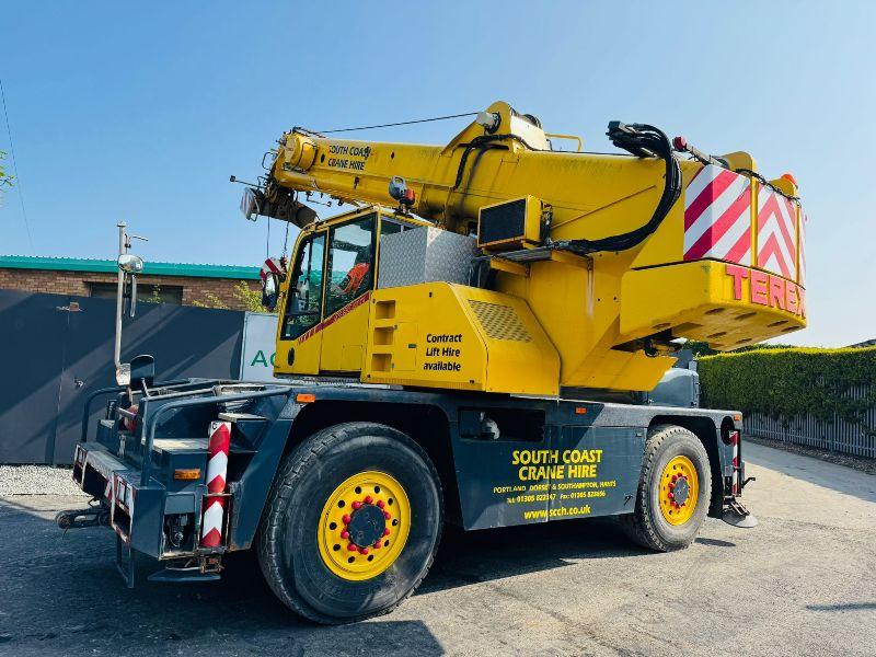 TEREX DEMAG AC30 MOBILE CITY CRANE*C/W SUPPORT LEGS*VIDEO*