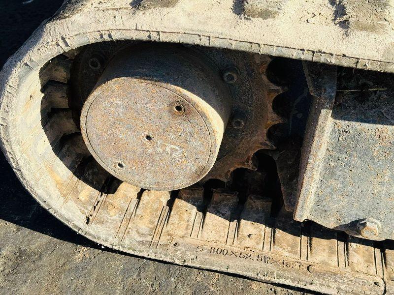 HITACHI EX30 EXCAVATOR*RUBBER TRACKS*C/W BUCKET*VIDEO*