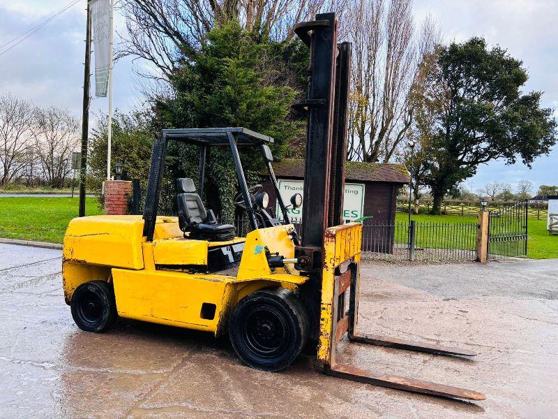 HYSTER DIESEL FORKLIFT C/W 2 STAGE MAST & PERKINS ENGINE *VIDEO*