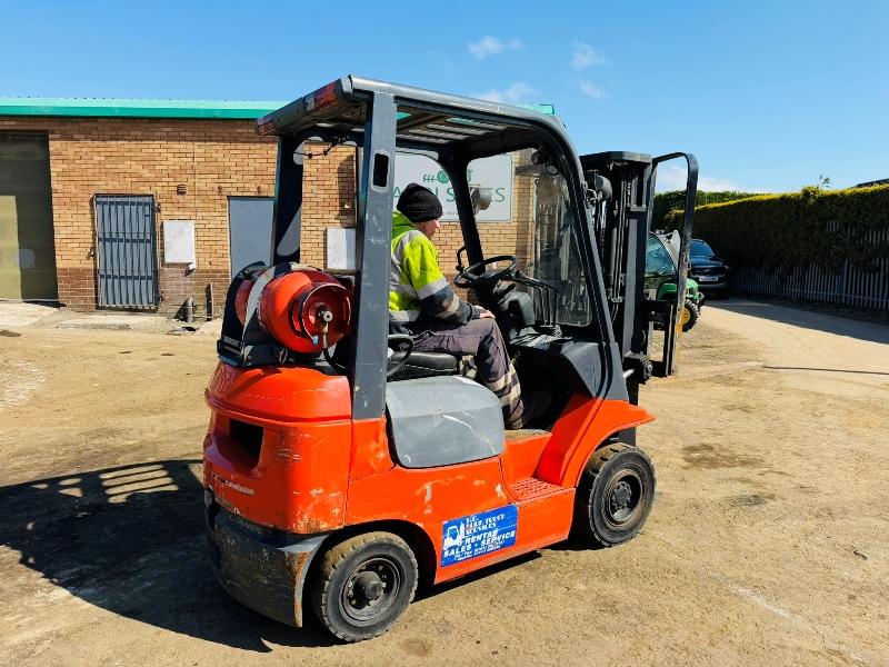 BT GT18 GAS CONTAINER SPEC FORKLIFT*C/W PALLET TINES*VIDEO*