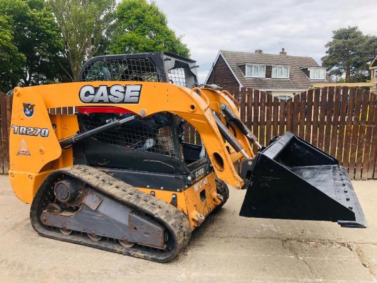 CASE TR270 TRACKED SKIDSTEER *YEAR 2015* C/W JOYSTICK CONTROLS * PLEASE