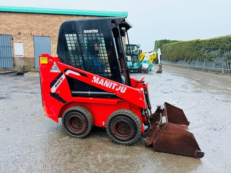 MANITOU 850R SKIDSTEER*C/W BUCKET*ONLY 640 HOURS*YEAR 2022*VIDEO*