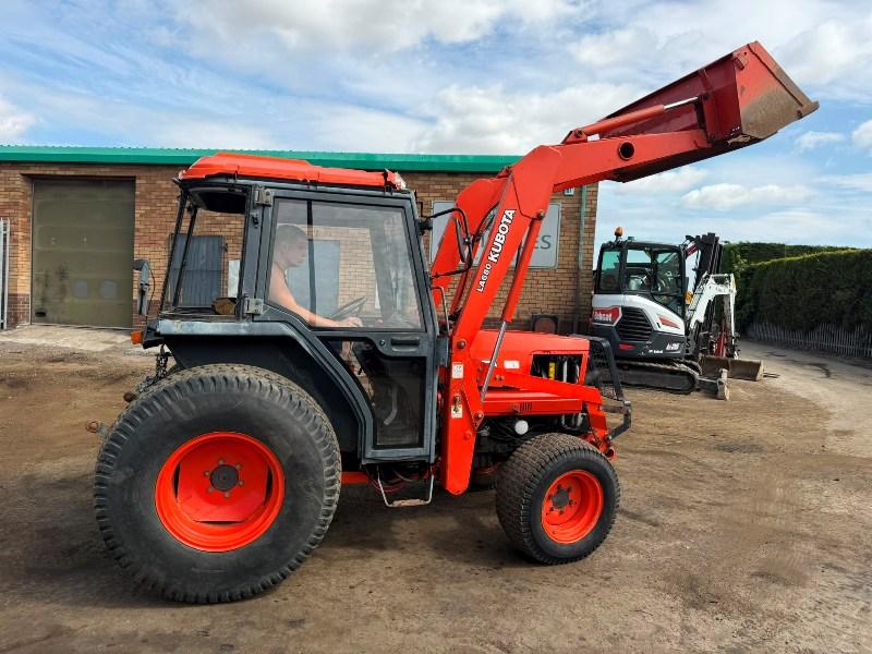 KUBOTA L3600 4WD TRACTOR*C/W POWER LOADER*VIDEO*
