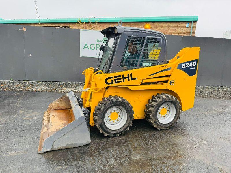 GEHL 5240 SKIDSTEER*2298 HOURS*C/W CAB DOOR*YEAR 2013*VIDEO*