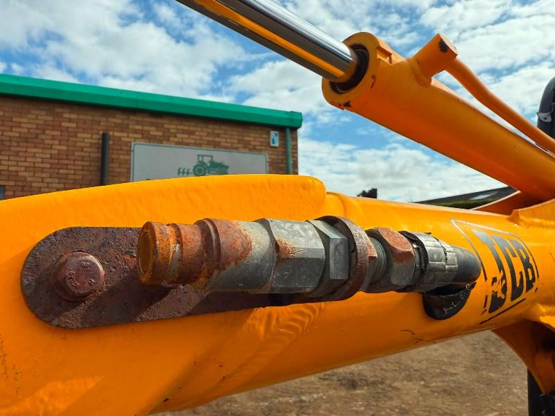 JCB 8014 EXCAVATOR*C/W OFFSET BOOM *SHOWING 1971 HOURS*VIDEO*