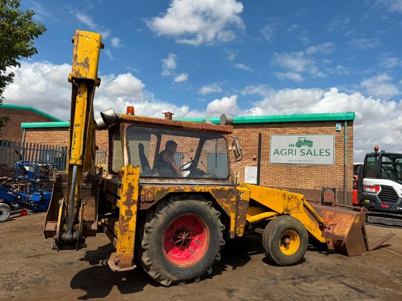 JCB 3C MARK 3 BACKHOE DIGGER* C/W POWER SHUTTLE*VIDEO*
