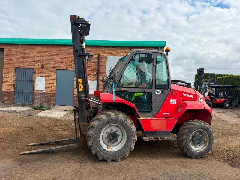 MANITOU M30-4 FORKLIFT*C/W PICK UP HITCH*YEAR 2017*7604 HOURS*VIDEO*
