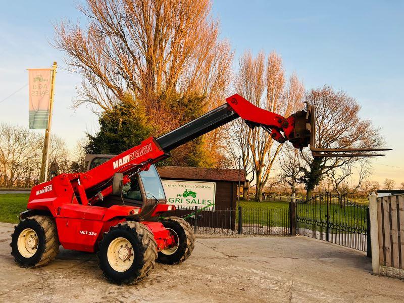MANITOU 524 4WD TELEHANDLER *AG-SPEC* C/W PICK UP HITCH 