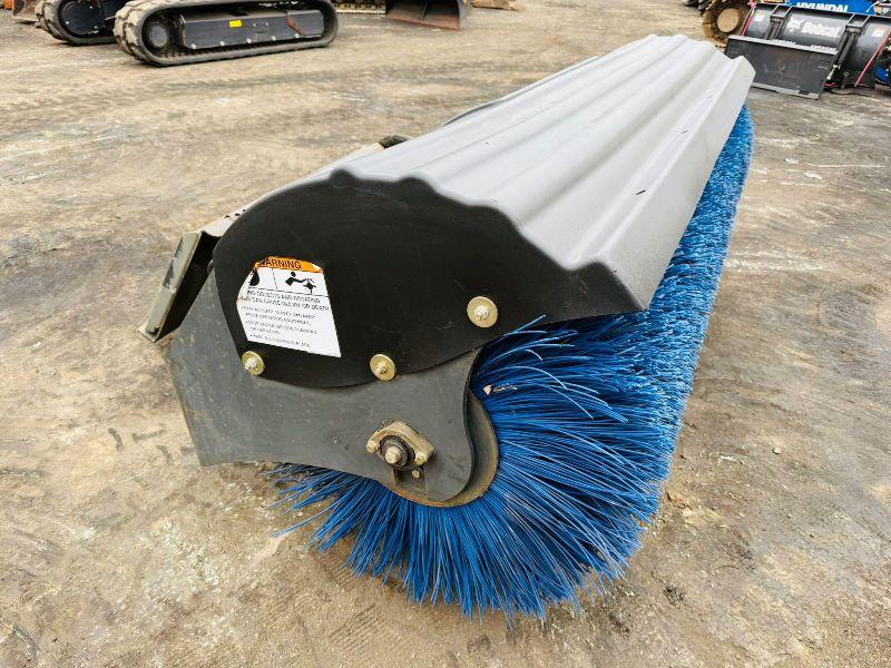 BOBCAT 84 ANGLE BROOM SWEEPER*TO SUIT SKIDSTEER*YEAR 2017*VIDEO*