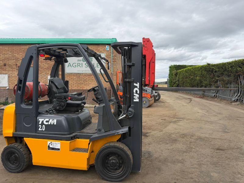 TCM U1D2A20LH FORKLIFT*C/W FORK POSITIONER*YEAR 2021*VIDEO*