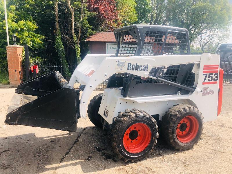BOBCAT 753 SKIDSTEER C/W BUCKET